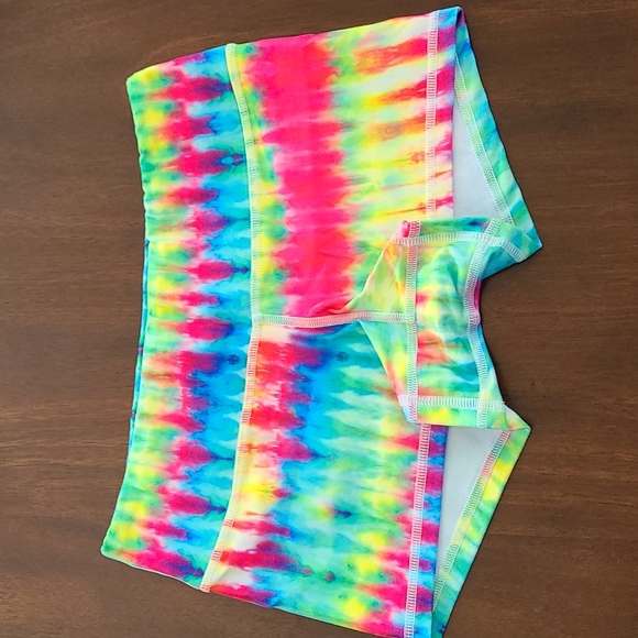 FLEO 2.5 Shorts - Picture 2 of 4